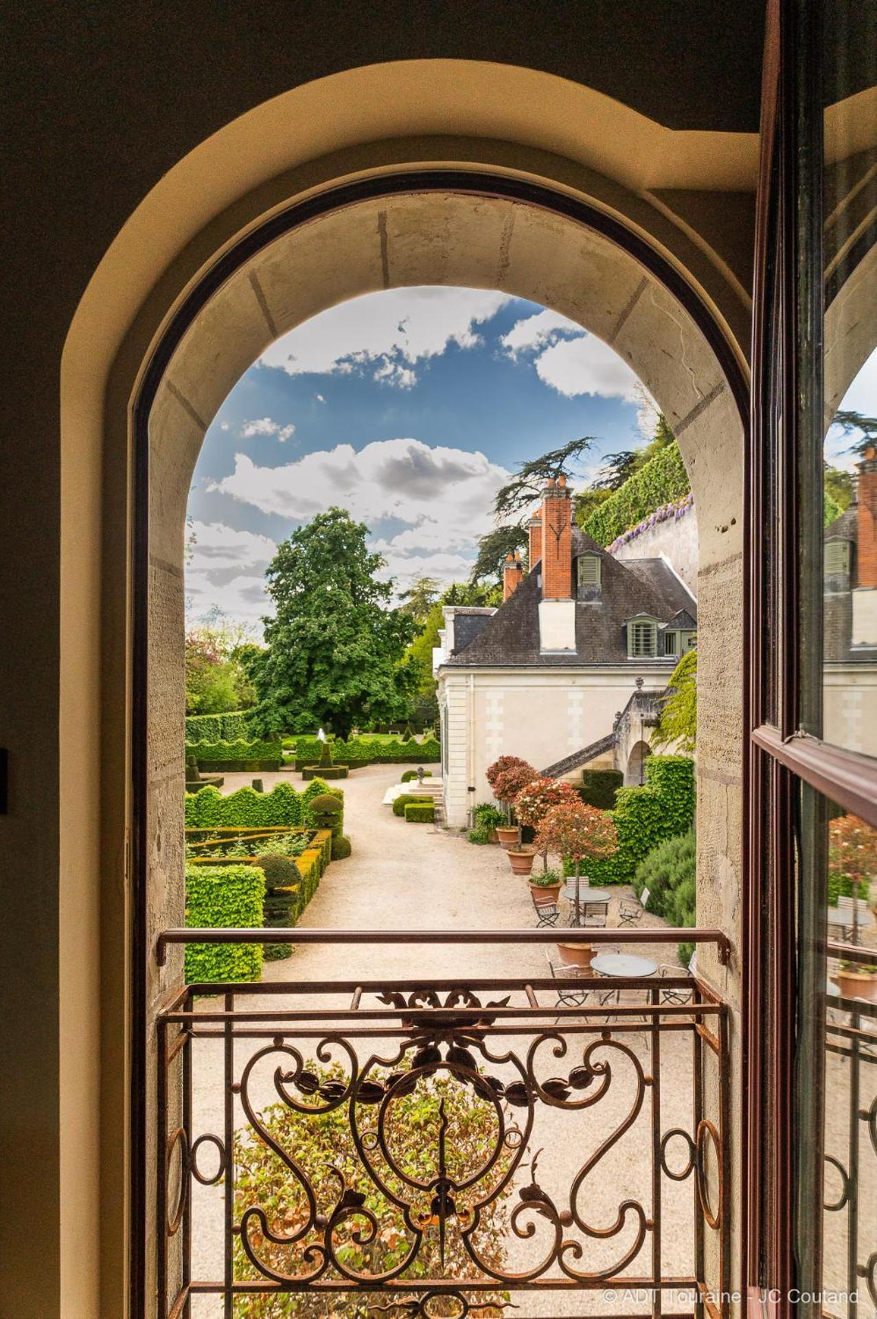 Manoir Des Basses Rivieres Bed & Breakfast Rochecorbon Room photo