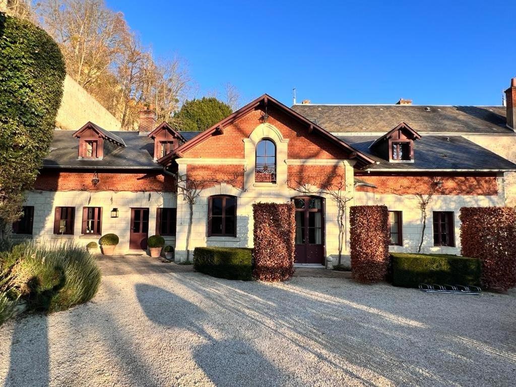 Manoir Des Basses Rivieres Bed & Breakfast Rochecorbon Exterior photo